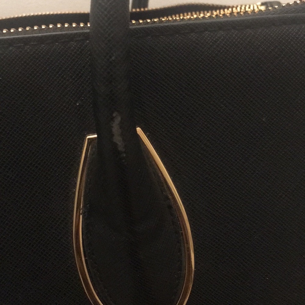 Large H&M Pocket Book - Picture 11 of 16